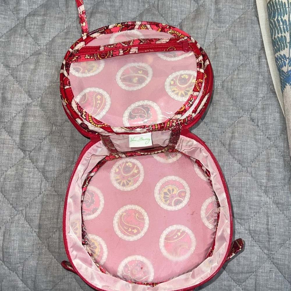 Vera Bradley retired red paisley hanging cosmetic bag and case - Picture 10 of 12